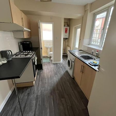 Apartmán Flat 1, 67 Colwick Road Ng2 4Al Nottingham Exteriér fotografie